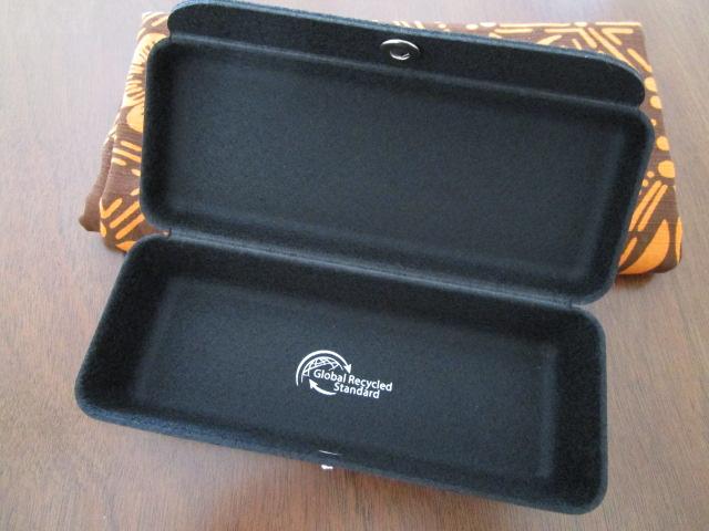 OWNDAYS yʃKlP[X  Xibv{^ ̎ʐ^5