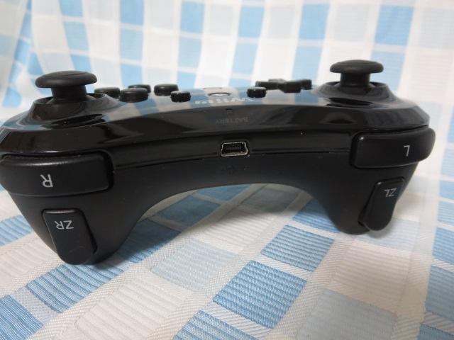 �C�V�� WiiU Pro�R���g���[���[ �N�� WUP-005 ����m�F�� A �[�d�R�[�h�t �̎ʐ^3