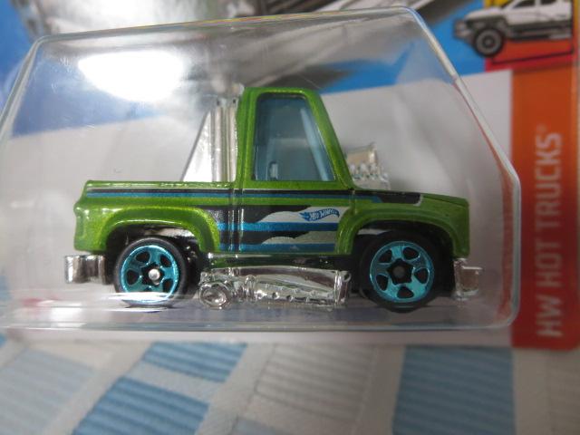 Hot Wheels zbgEB[ TOON'D '83 CHEVY SILVERADO O[ HNJ89-M910D ̎ʐ^2
