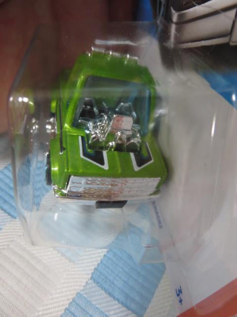 Hot Wheels zbgEB[ TOON'D '83 CHEVY SILVERADO O[ HNJ89-M910D ̎ʐ^4